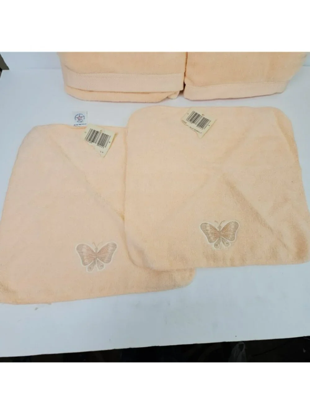 Vintage NTW Set USA Towels 2 Full Size 2 Washcloths Pink Butterfly Embroidered
